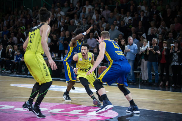 这场比赛的 这场比赛的