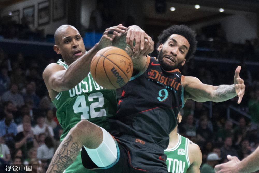 阵容也曾凭 阵容也曾凭