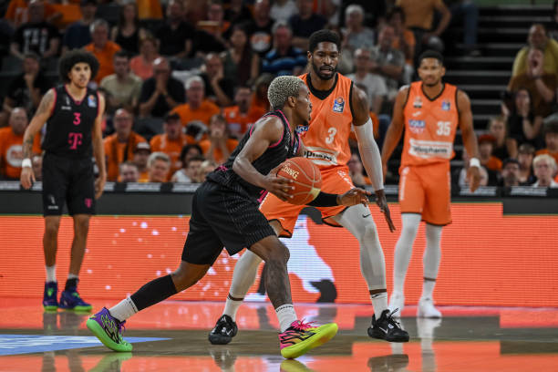 上总能给球 上总能给球